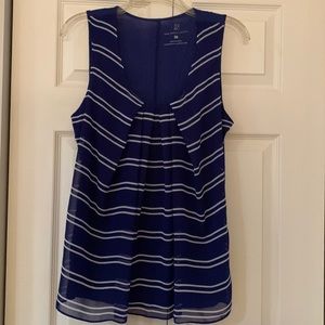 💚NY&Co sleeveless blouse